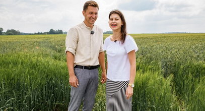 Ilona z „Rolnik szuka żony” jest zaręczona. Pochwaliła się pierścionkiem i narzeczonym