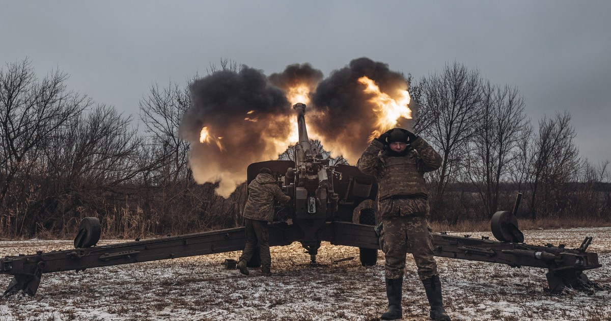 Russia is sticking to its failed strategy of filling gaps in decimated ...