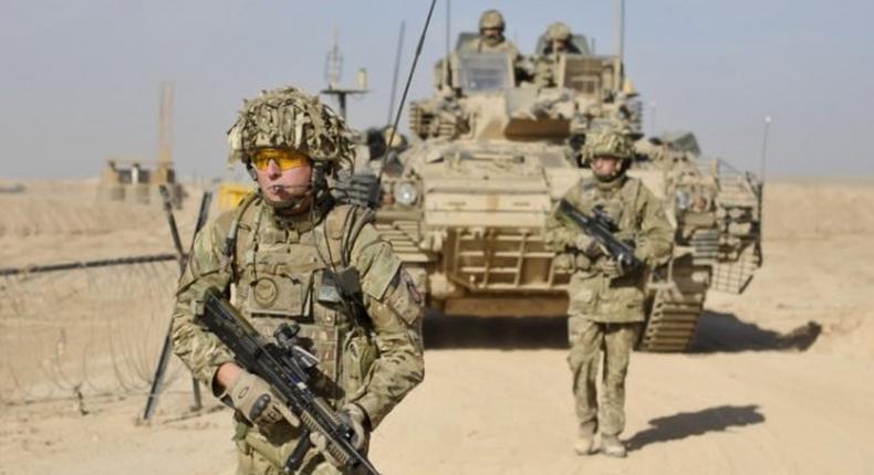 Britain says to maintain military presence in Afghanistan in 2016