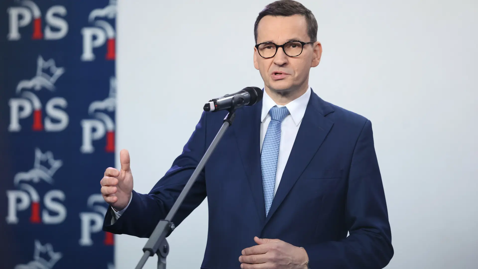 Morawiecki przyznał 80 mln zł publicznych pieniędzy na budowę centrum imienia swojego ojca