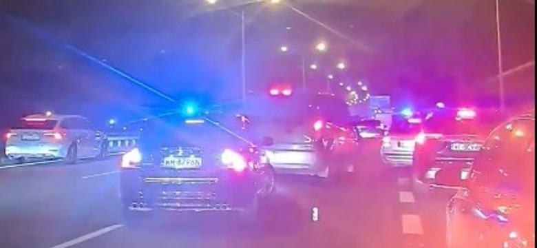 Dantejskie sceny na autostradzie A8. Ustawka kiboli Legii i Widzewa