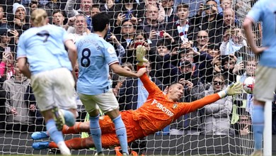 Guendogan miał szansę na hat-tricka, ale zmarnował rzut karny