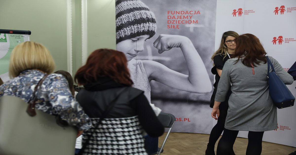 NFZ szkoli lekarzy w ochronie dzieci przed przemocą