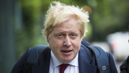 Boris Johnson elsöprő győzelmét valószínűsíti a legújabb felmérés