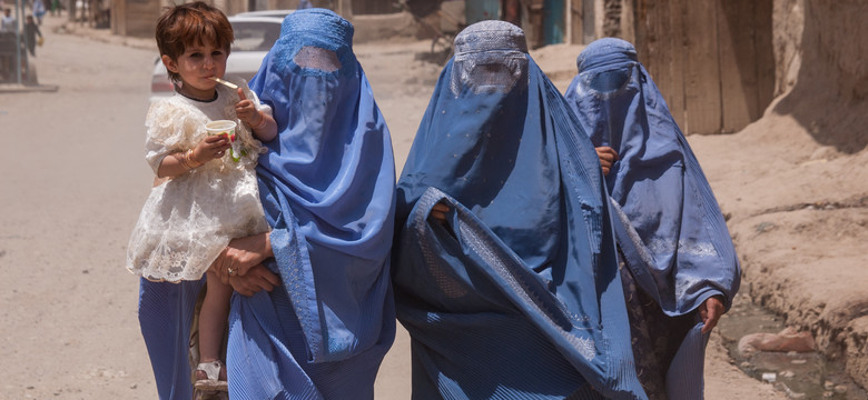 "Afganki mówią, że ledwo oddychają". Rozmowa z twórczynią jedynego radia dla kobiet w Afganistanie