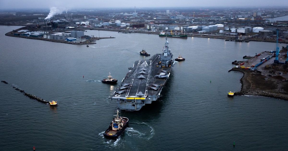 Rosyjski dron przy francuskim lotniskowcu. Poważny incydent u wybrzeży Szwecji