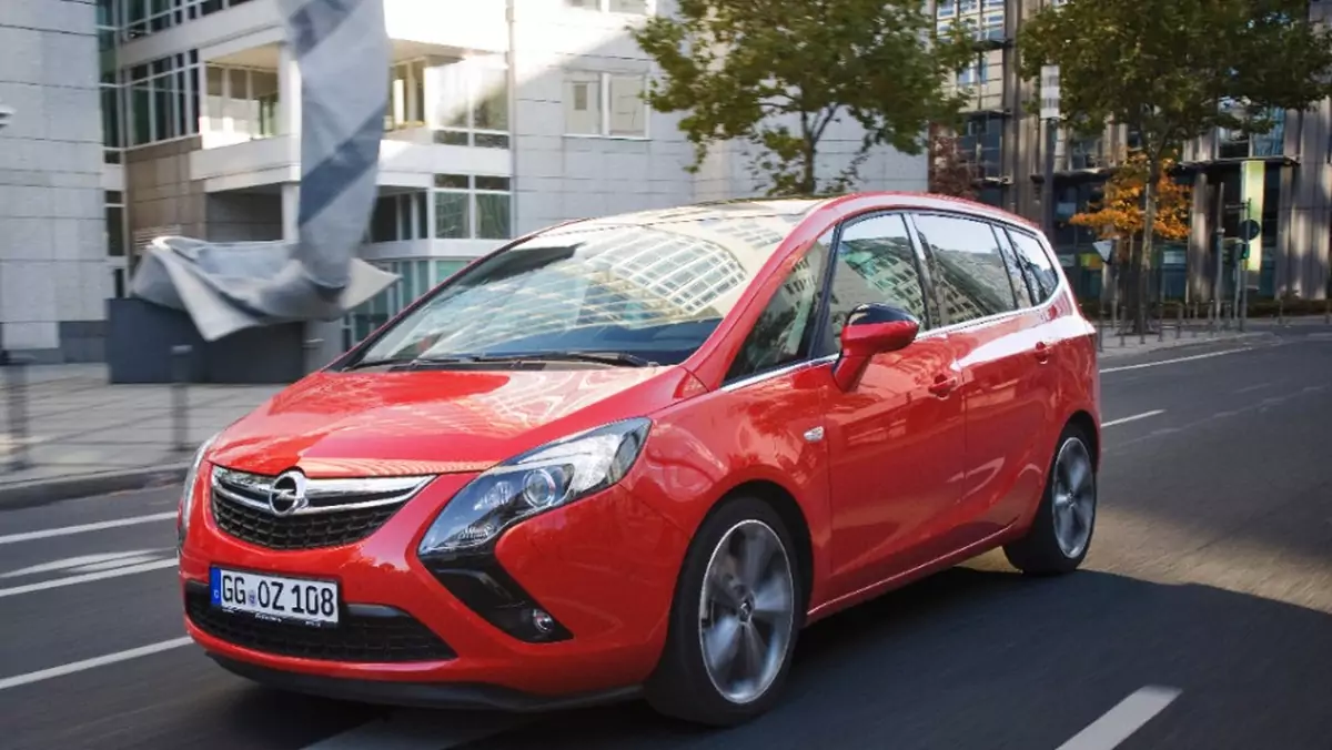 Opel Zafira Tourer BiTurbo: szybki minivan