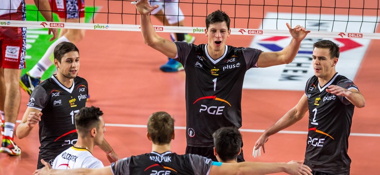 PlusLiga: ZAKSA Kędzierzyn-Koźle ucieka rywalom, ci twardo ścigają