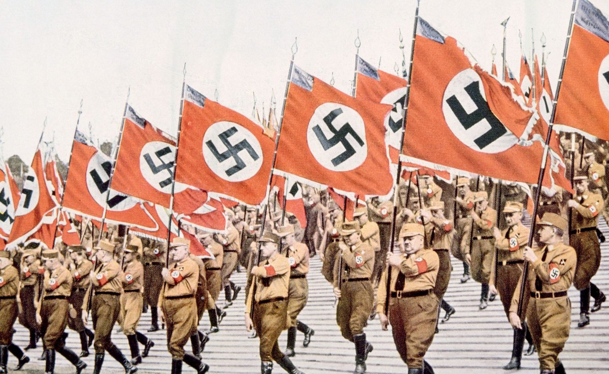 Naziści