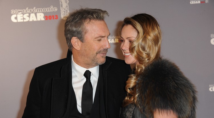 Kevin Costner és felesége, Christine Baumgartner