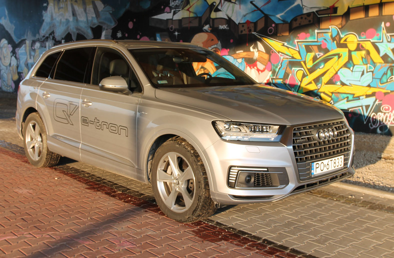 Audi Q7 e-tron quattro 3.0 TDI S tronic