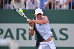 Mecz Igi Świątek przerwany. Powodem brak oświetlenia kortu