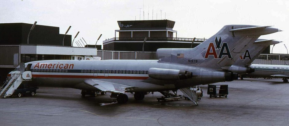 American Airlines B-727