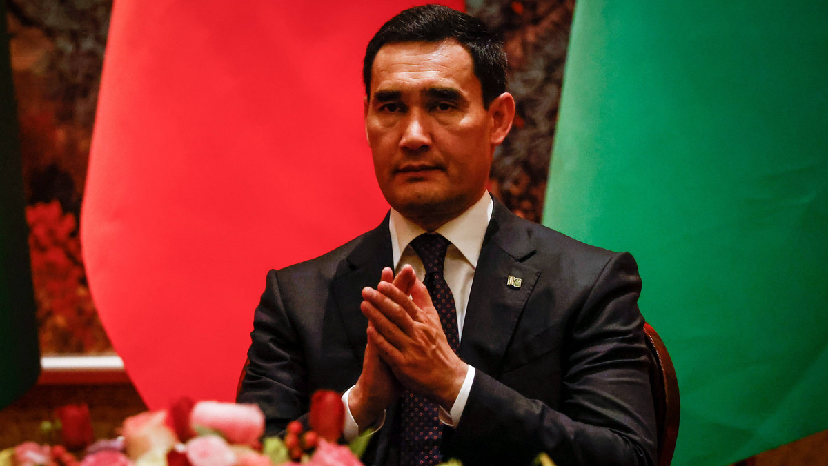 Władze Turkmenistanu prowadzą "testy dziewictwa". Bronią moralności nastolatków