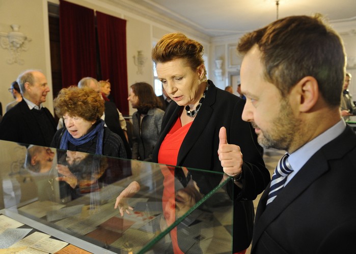 Przekazanie zbiorów Themersonów