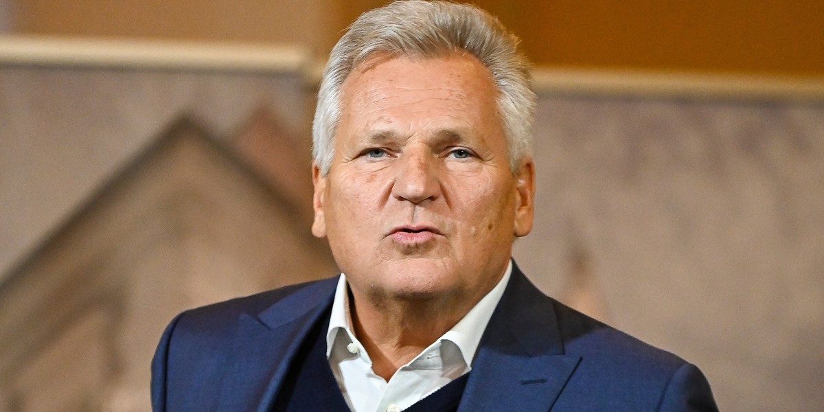 Aleksander Kwaśniewski zakpił z rosyjskiego ministra obrony.