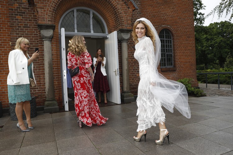 Laura von Lindholm i Peter Schmeichel