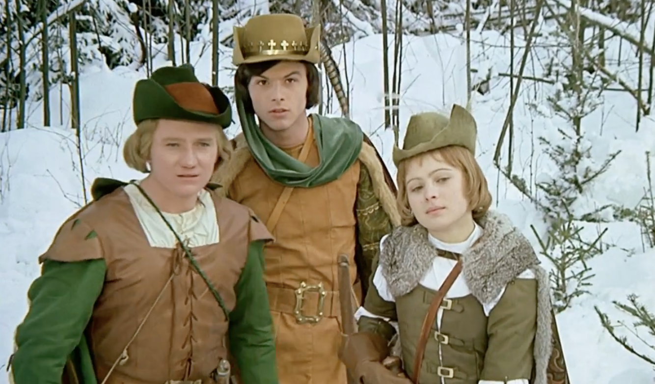 Vítězslav Jandák, Pavel Trávníček a Libuše Šafránková vo filme Tři oříšky pro Popelku.