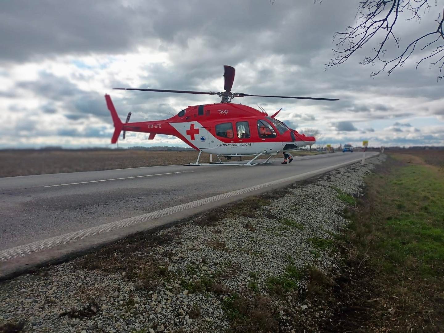 V obci Horná Seč v okrese Levice došlo k čelnej zrážke dvoch áut. 