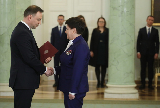 Prezydent Andrzej Duda przyjmuje dymisję premier Beaty Szydło