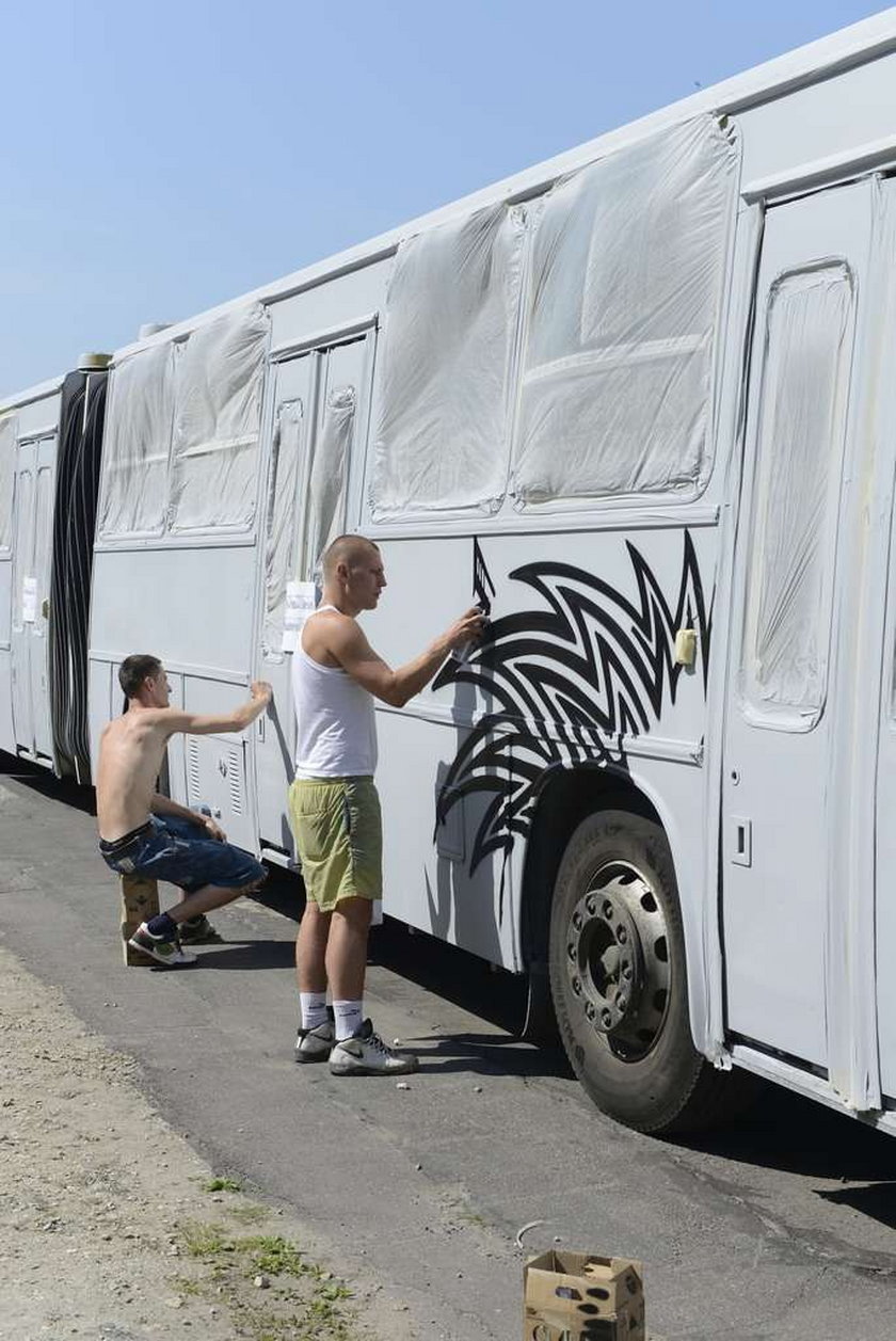 LEGALNE GRAFITTI NA AUTOBUSIEA RZECZNIK PRASOWY MPK