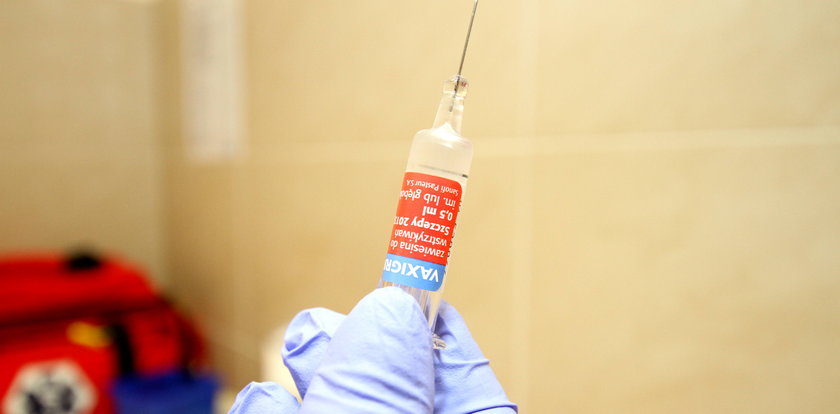 Seniorze zaszczep się za darmo przeciwko grypie