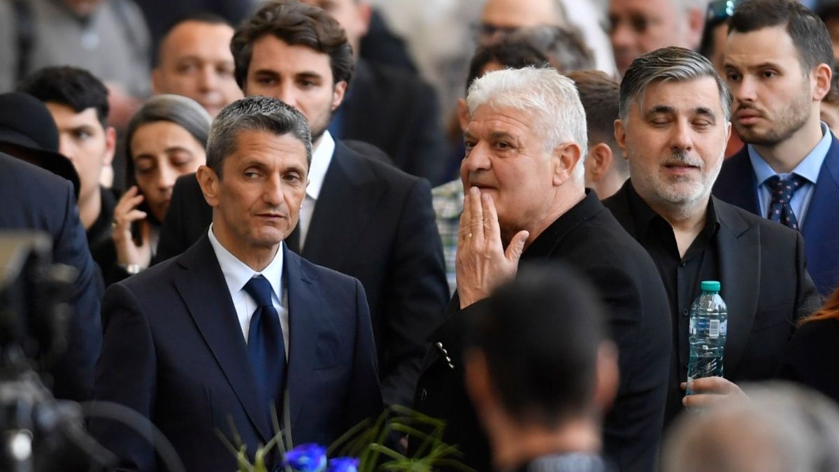 Ioan Andone a fost împiedicat să zboare la Madrid din cauza problemei cu geanta câinelui său pe aeroportul din București
