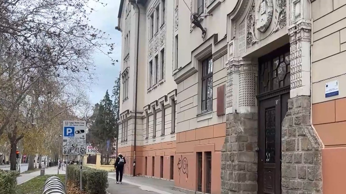 Uhapšen profesor u Novom Sadu