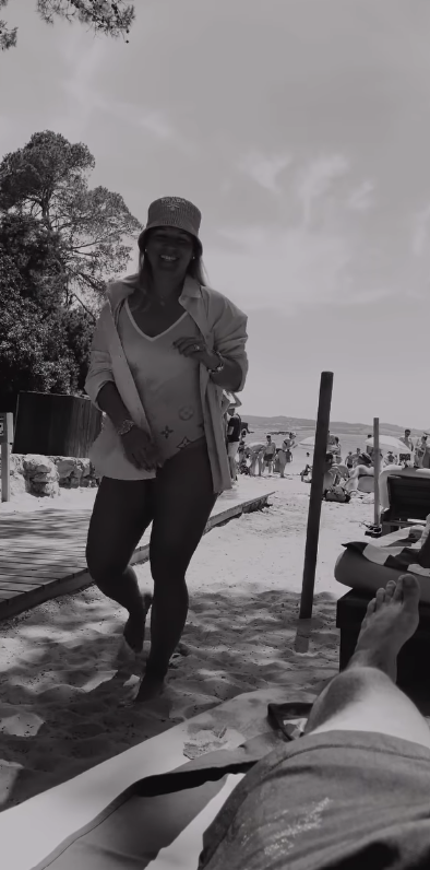 Dominika Cibulková si užíva dovolenku na Ibize. 