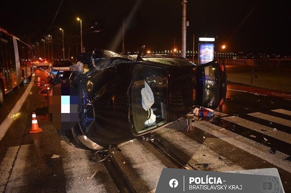 V Bratislave havarovala 20-ročná vodička.
