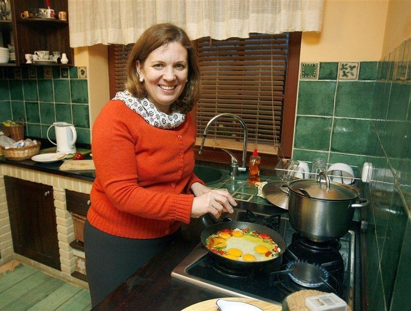 Po przegranych wyborach Elżbieta Jakubiak przejdzie na utrzymanie męża