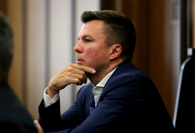 Marek Falenta podczas procesu w sprawie "afery podsłuchowej" toczącego się przed warszawskim sądem został skazany na karę 2,5 roku więzienia.