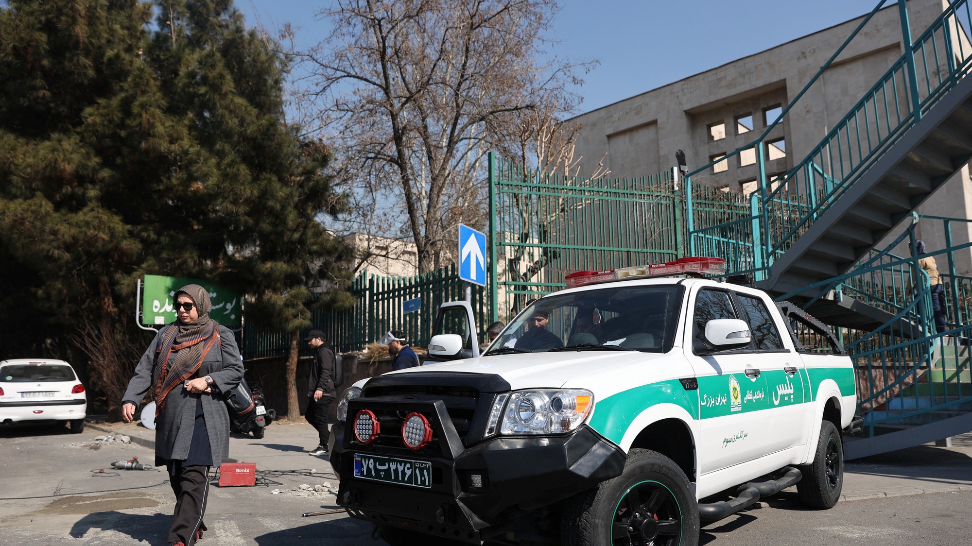 Iránska polícia v Teheráne