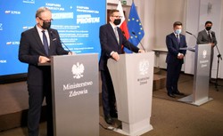 Dostaliście SMS od rządu? Z covidowej polityki "młota i tańca" został już tylko taniec