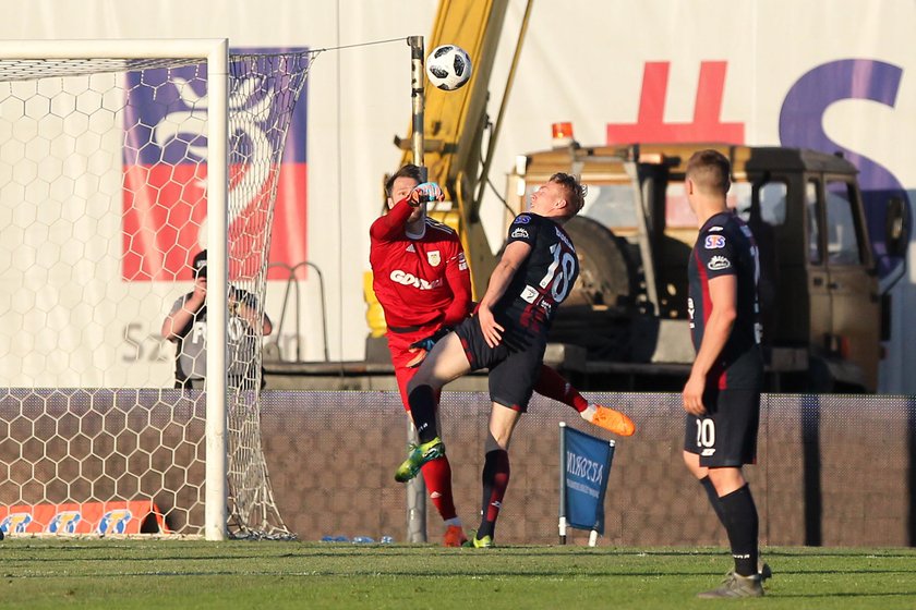 Pilka nozna. Ekstraklasa. Pogon Szczecin - Bruk-Bet Termalica Nieciecza. 15.04.2018