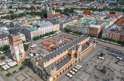 Projekt mieszkańców Krakowa nabiera tempa. Rynek Główny już wkrótce zyska nowe drzewa 