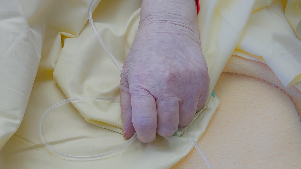 Wyznanie lekarza, który przeprowadza eutanazję. "Tego nie sposób w pełni opisać"