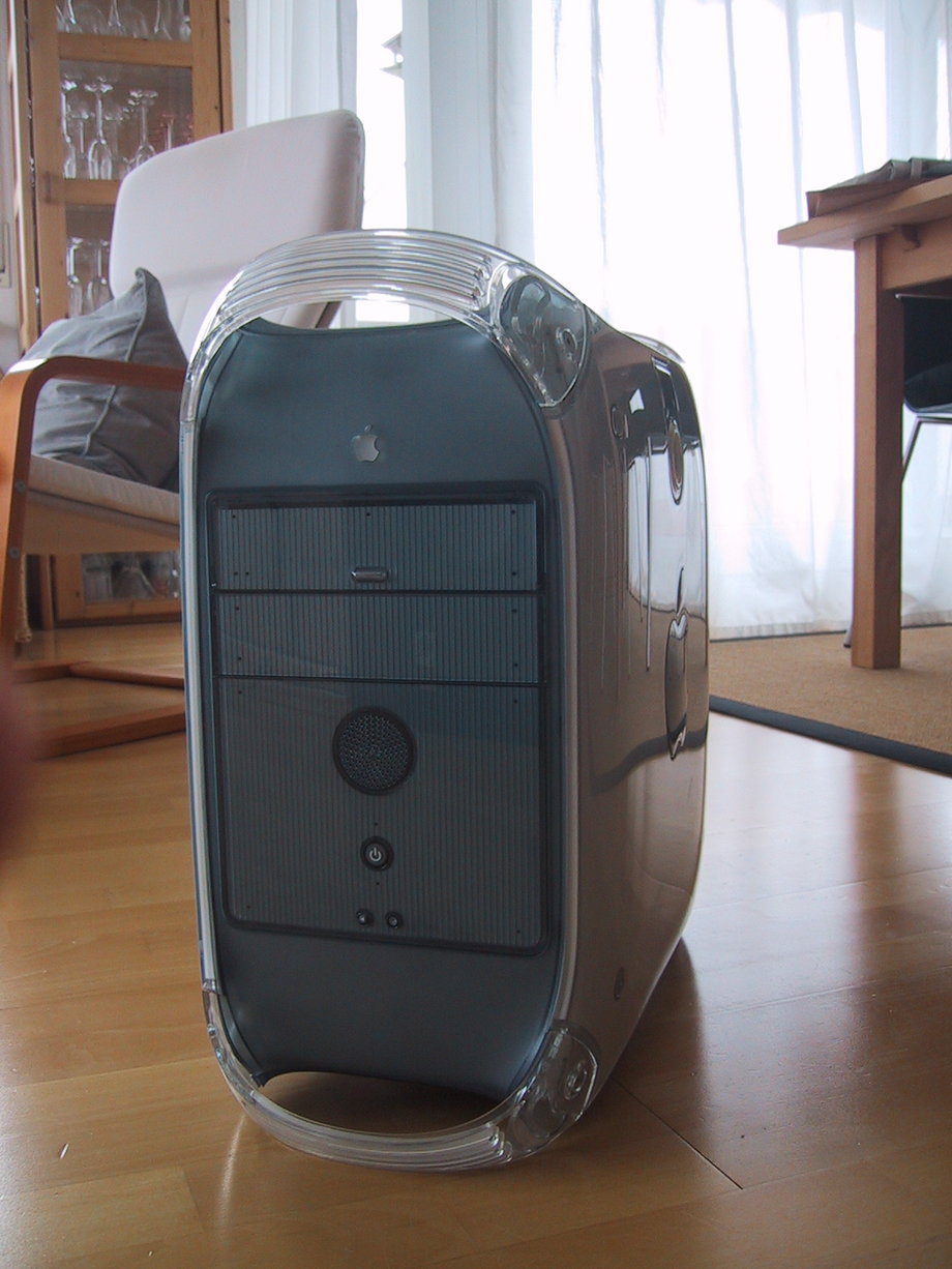 The standard Power Mac G4 had all the same computing power as the Cube, at a lower cost.
