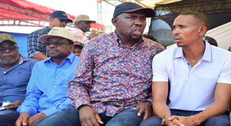 Kipchumba Murkomen seated between Mohamed Ali and James Orengo at the Mombasa BBI forum