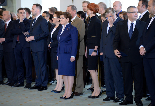 Premier Beata Szydło i nowi ministrowie zaprzysiężeni w Pałacu Prezydenckim