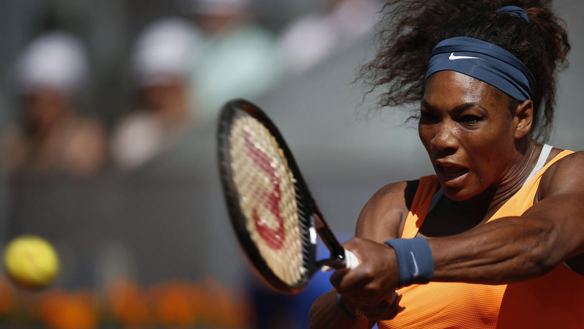 Pierwsza rakieta świata Serena Williams z powodu choroby wycofała się z rozpoczynającego się w sobotę Mutua Madrid Open. W konsekwencji rozstawienie z numerem 1 w turnieju przypadło drugiej w rankingu Agnieszce Radwańskiej.