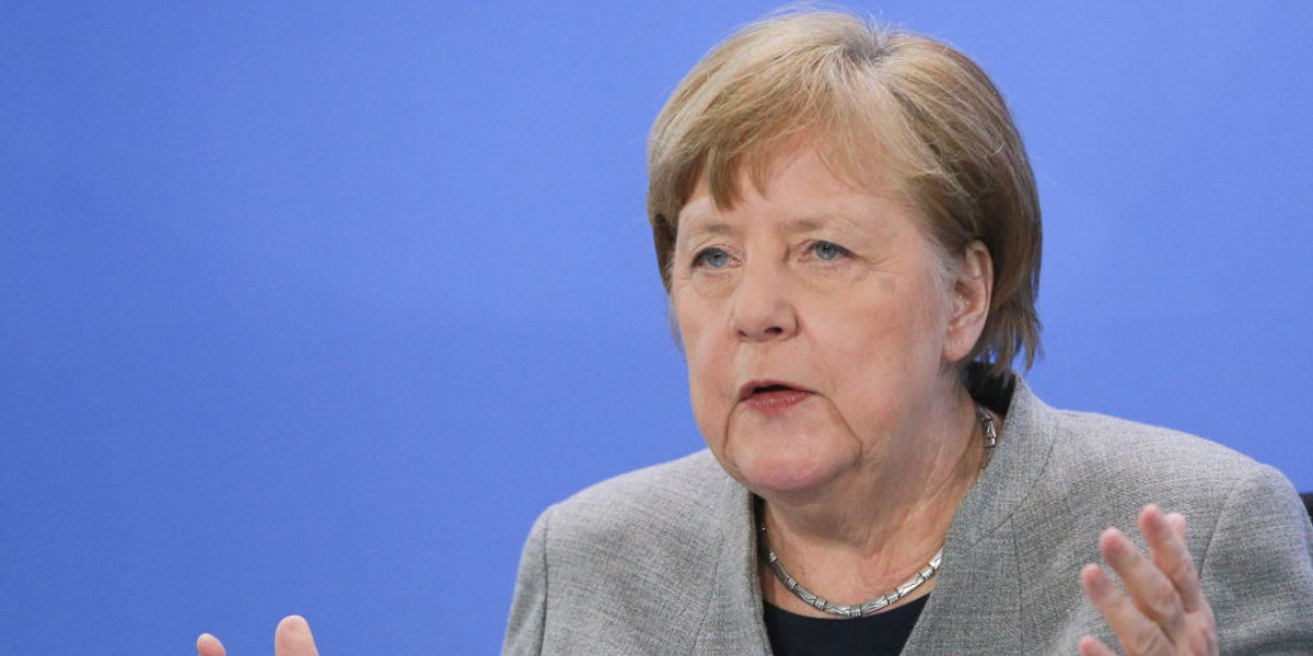 Od 4 maja Niemcy chcą zacząć stopniowo przywracać zajęcia szkolne. Na początku kwietnia Angela Merkel przestrzegała przed zbyt pochopnym podejmowaniem decyzji o powrocie do normalności.