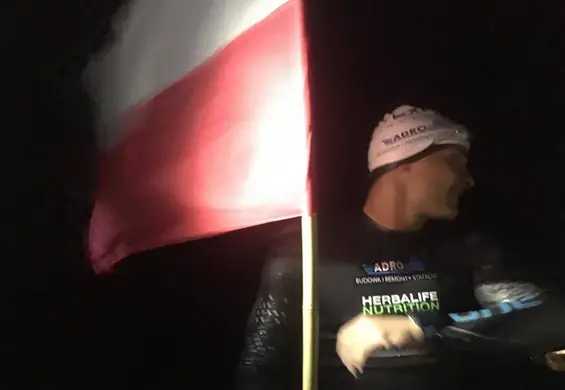 To czyste szaleństwo! Sebastian Karaś przepłynął 100 km wpław przez Bałtyk