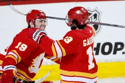 NHL. Efektowne zwycięstwo Flames na otwarcie drugiej rundy play-off