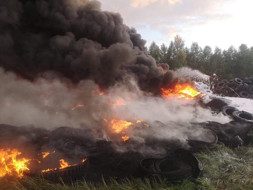 Hałda opon w ogniu! Czy ktoś podłożył ogień na strzelnicy