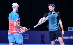 Turniej ATP w Dubaju. Zieliński wyeliminowany w 1. rundzie debla