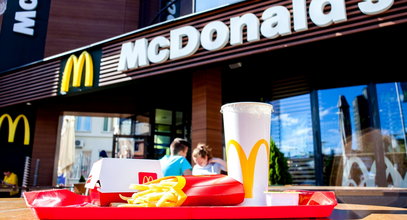 Kurczak z McDonald's nawet w połowie nie jest kurczakiem. Ujawnili tajemnicę