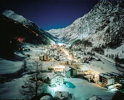 Saas Fee - kurort w dolinie słońca