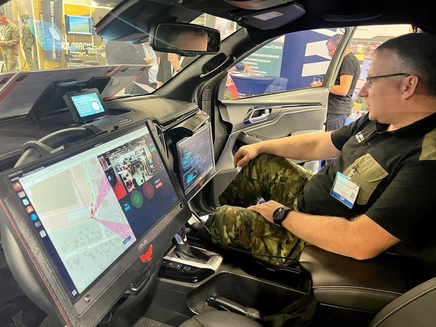 Pojazd obserwacyjny nowej generacji to wspólne dzieło studentów Wojskowej Akademii Technicznej oraz funkcjonariuszy Straży Granicznej