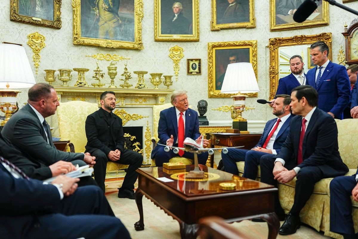 Wołodymyr Zełenski przed północa opuścił Biały dom. Jego spotkanie z Donaldem Trumpem i europejskimi liderami dobiegło końca
